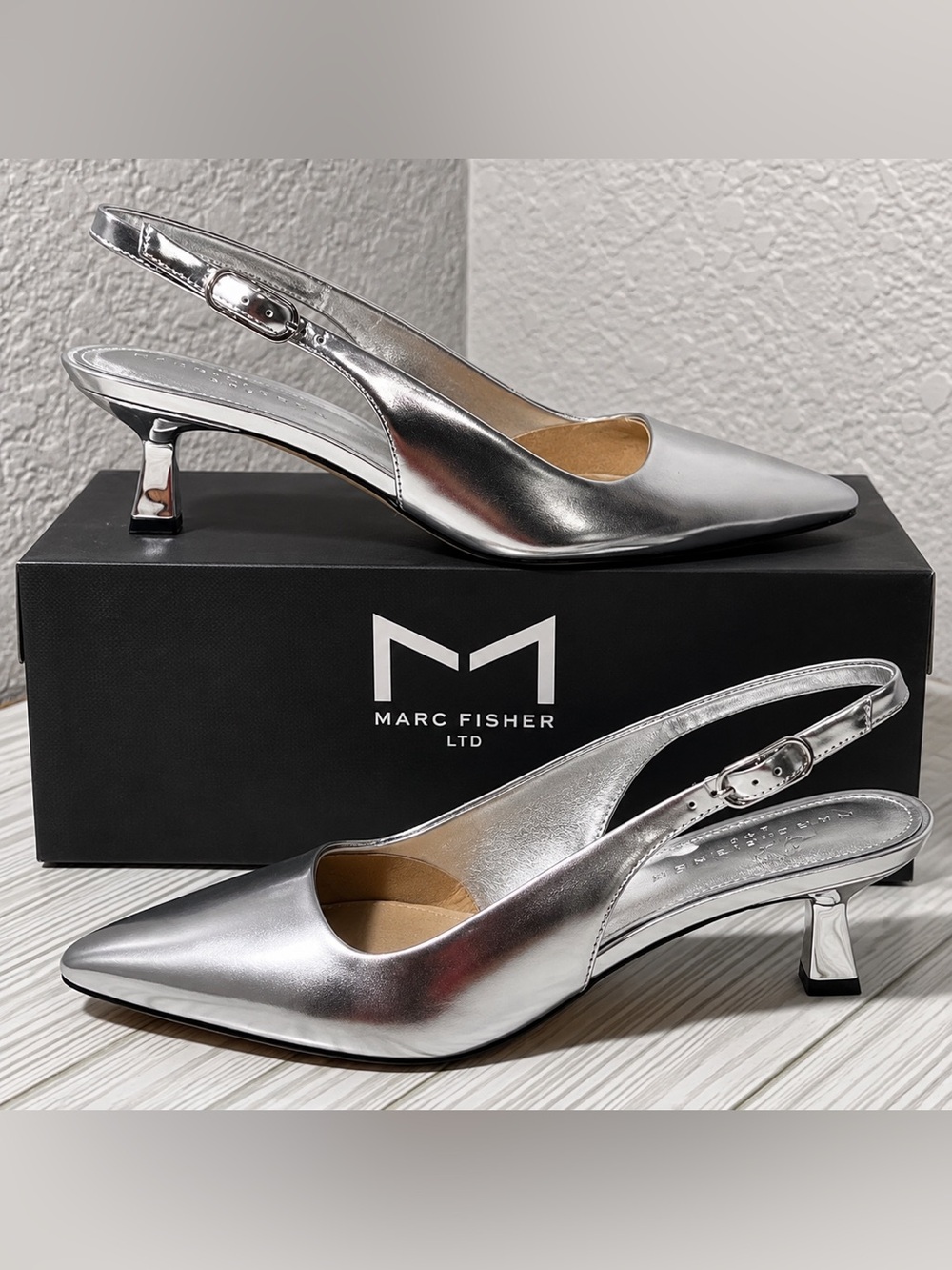 Marc Fisher women’s Kory Silver Metallic Pointed Toe Slingback Kitten Heels 9